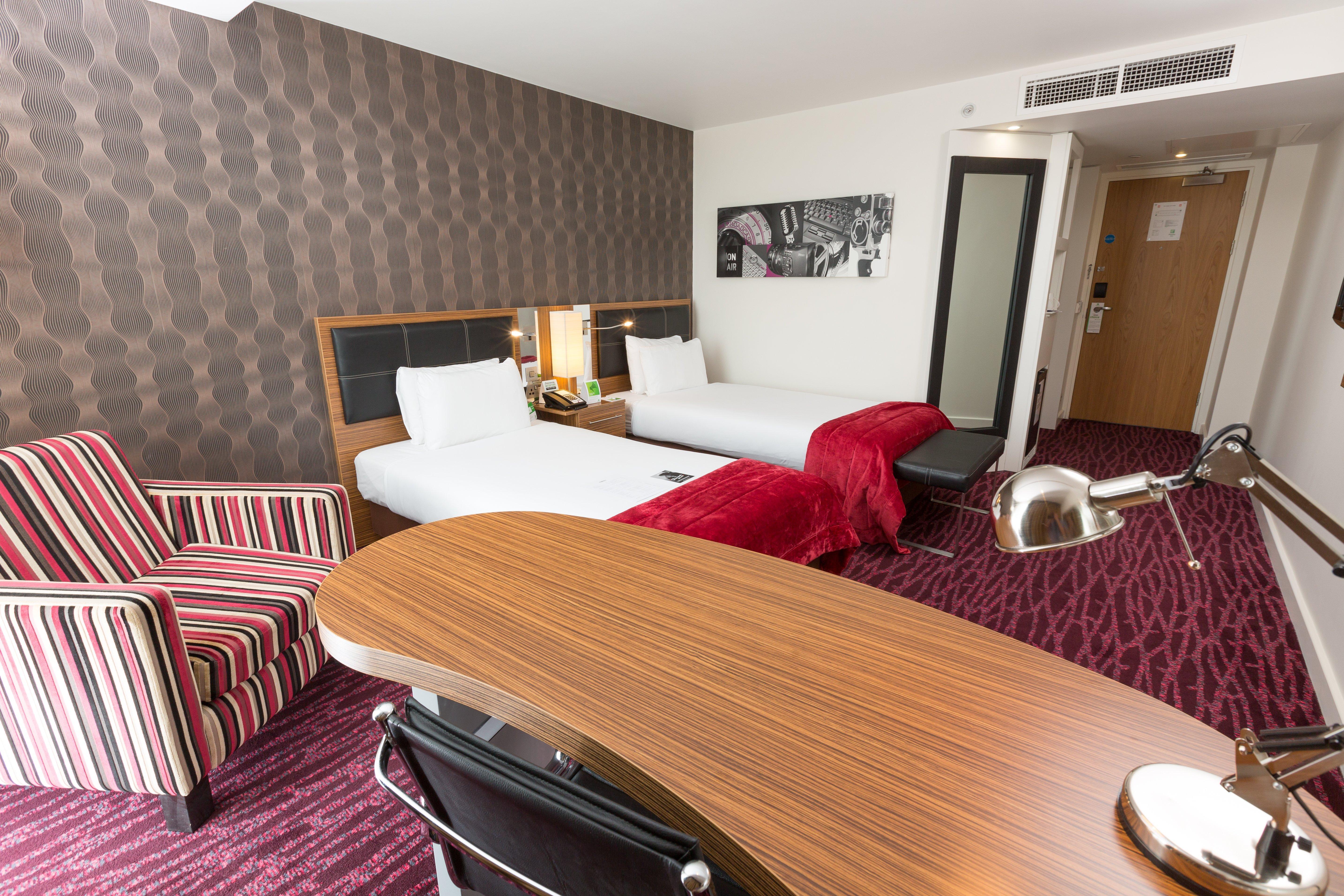 Holiday Inn Manchester-Mediacityuk By Ihg Exterior photo
