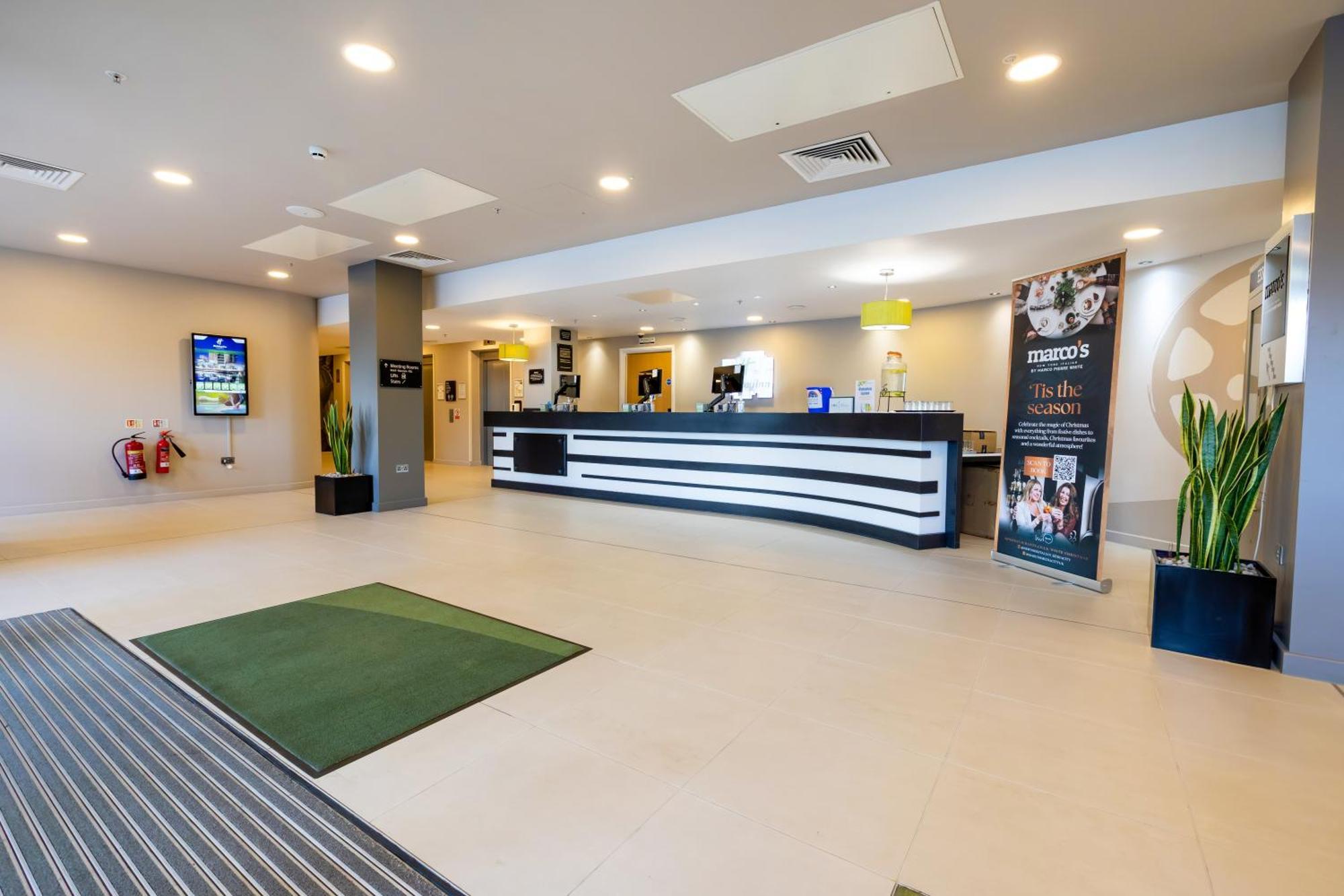 Holiday Inn Manchester-Mediacityuk By Ihg Exterior photo